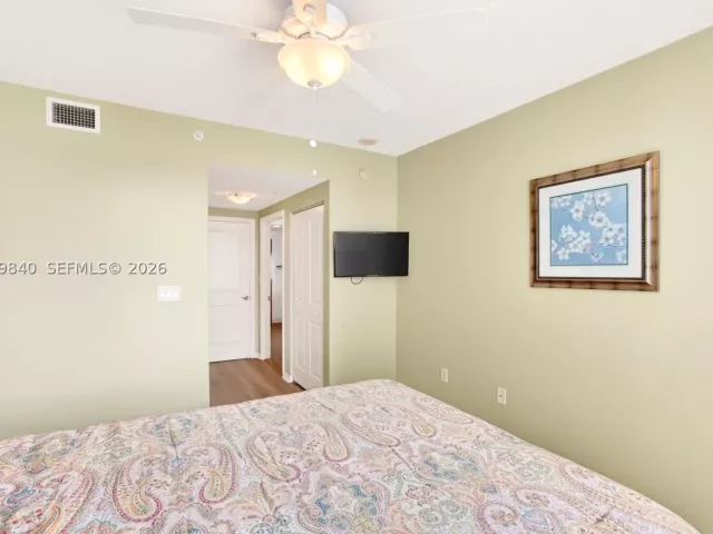 2-bedroom condo for sale in Fort Lauderdale - 347 N New River Dr E 2205 - MondialRealty