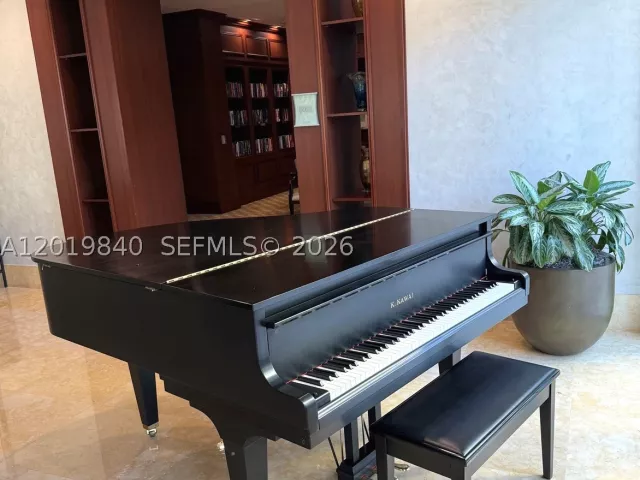 2-bedroom condo for sale in Fort Lauderdale - 347 N New River Dr E 2205 - MondialRealty