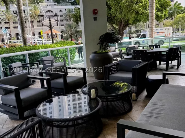 2-bedroom condo for sale in Fort Lauderdale - 347 N New River Dr E 2205 - MondialRealty