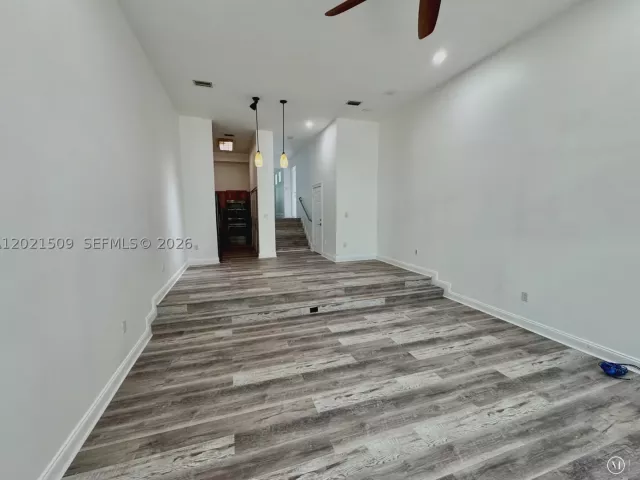 3-bedroom home for rent in North Miami - 2408 NE 135th St 2408 - MondialRealty