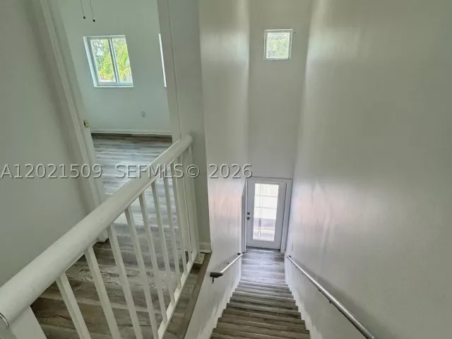 3-bedroom home for rent in North Miami - 2408 NE 135th St 2408 - MondialRealty