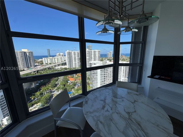 2-bedroom condo for sale in Aventura - 3530 Mystic Pointe Dr 2709 - MondialRealty