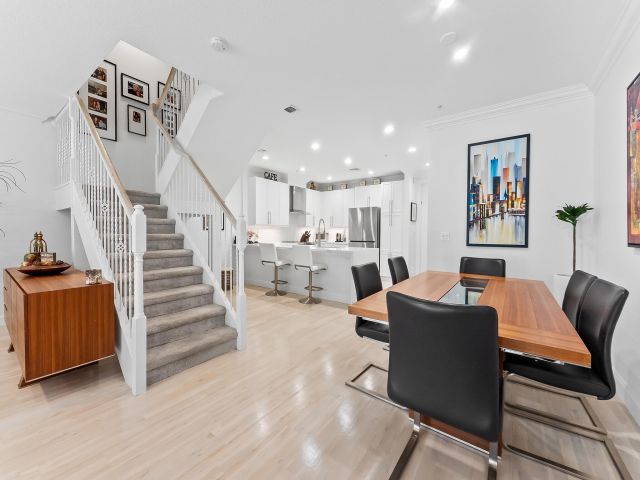 4-bedroom home for sale in Fort Lauderdale - 1806 NE 26th Avenue - MondialRealty
