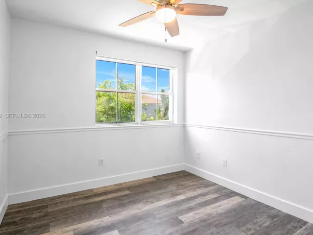 4-bedroom home for rent in Miami - 16001 SW 43rd Ter 16001 - MondialRealty