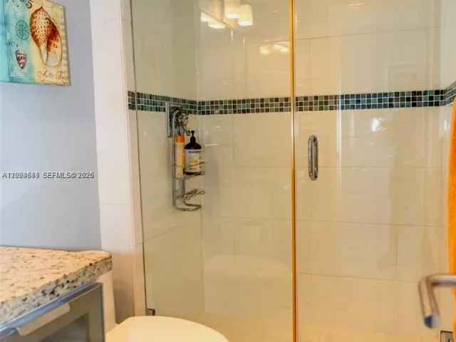 2-bedroom condo for sale in Hallandale Beach - 3140 S Ocean Dr 1705 - MondialRealty
