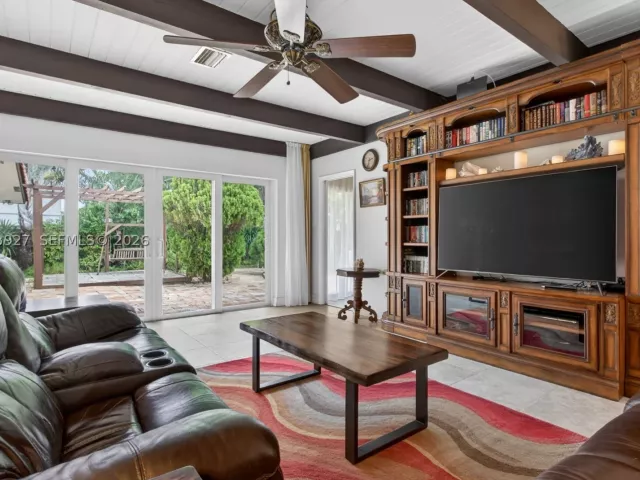 3-bedroom home for sale in Pompano Beach - 3408 Dover Rd - MondialRealty