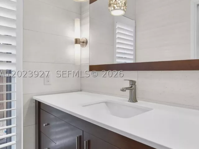 3-bedroom home for sale in Pompano Beach - 3408 Dover Rd - MondialRealty