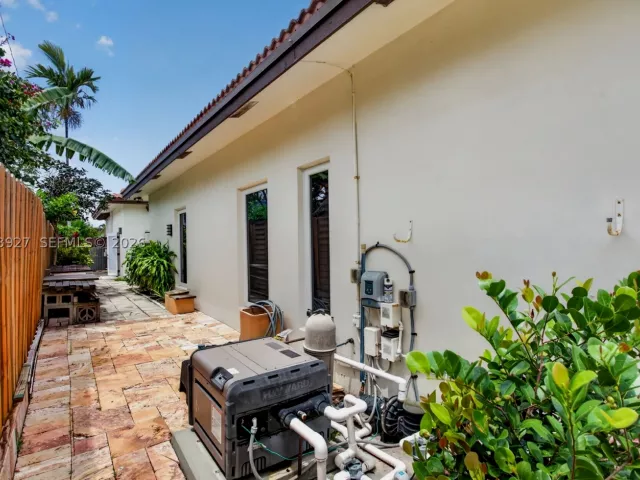 3-bedroom home for sale in Pompano Beach - 3408 Dover Rd - MondialRealty