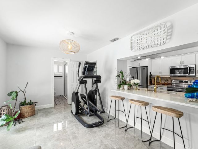 4-bedroom home for sale in Boca Raton - 581 NW 13th Drive - MondialRealty