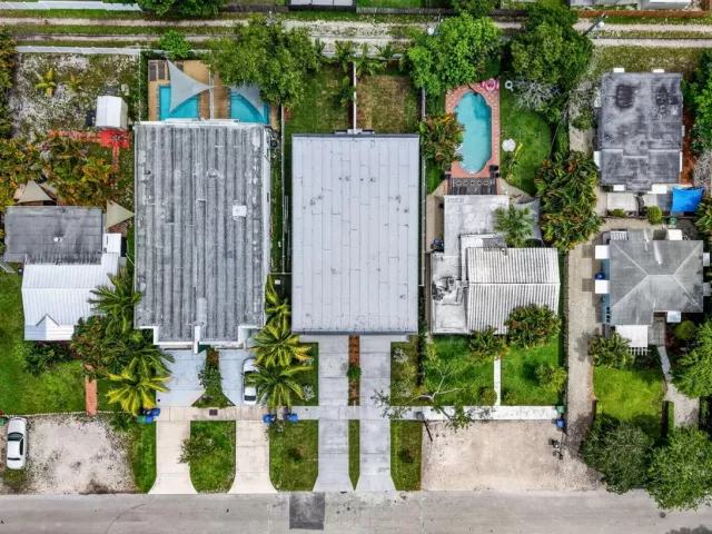 4-bedroom home for sale in Fort Lauderdale - 509 SW 11th Street - MondialRealty