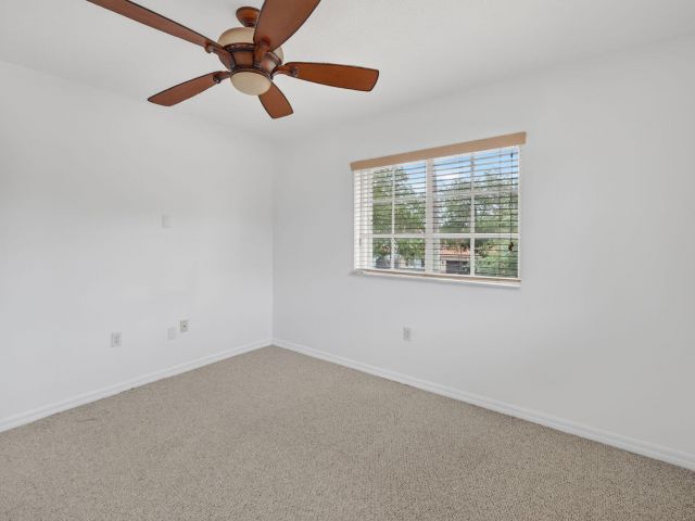 3-bedroom home for sale in Homestead - 1975 NE 36th Avenue - MondialRealty