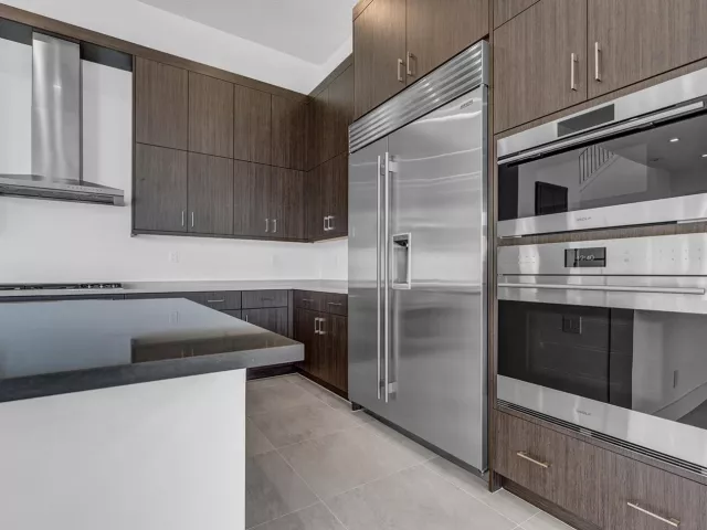 6-bedroom home for rent in Boca Raton - 9523 Riverside Park Drive - MondialRealty