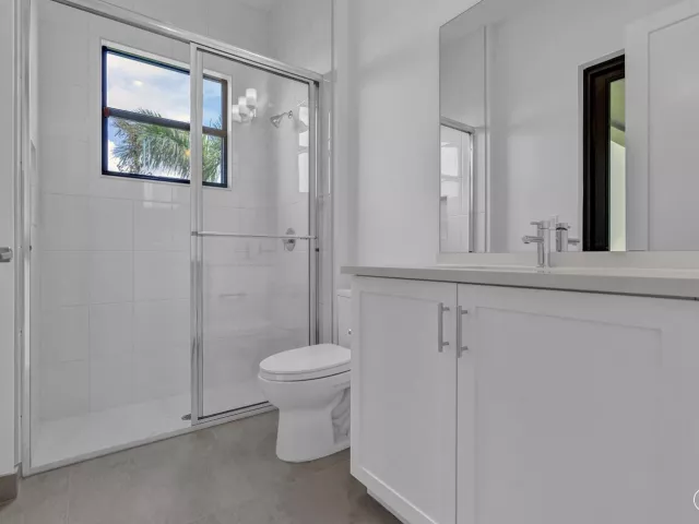 6-bedroom home for rent in Boca Raton - 9523 Riverside Park Drive - MondialRealty