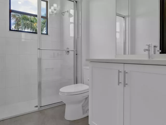 6-bedroom home for rent in Boca Raton - 9523 Riverside Park Drive - MondialRealty