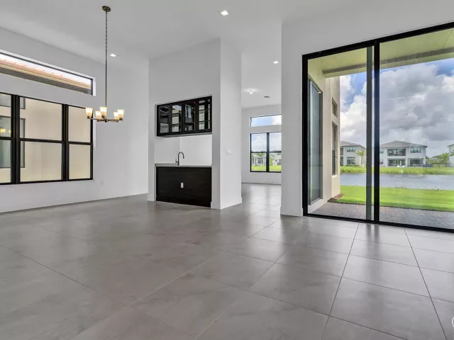 6-bedroom home for rent in Boca Raton - 9523 Riverside Park Drive - MondialRealty