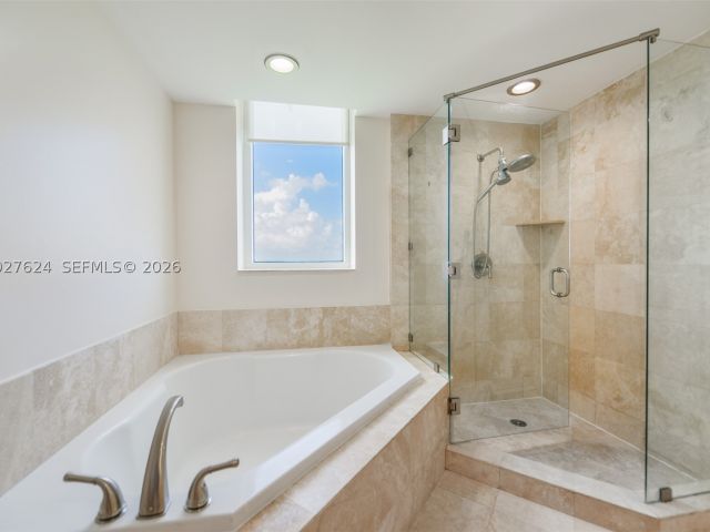 3-bedroom condo for sale in Hallandale Beach - 1745 E Hallandale Beach Blvd 1903W - MondialRealty