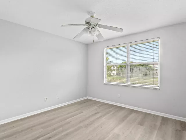 3-bedroom home for sale in West Palm Beach - 3260 Commodore Court - MondialRealty