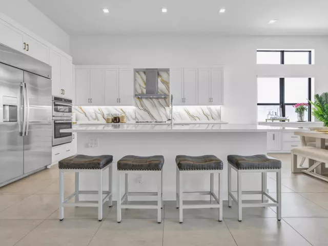 4-bedroom home for rent in Boca Raton - 9524 Riverside Park Drive - MondialRealty