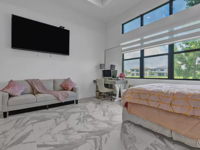 4-bedroom home for rent in Boca Raton - 9524 Riverside Park Drive - MondialRealty