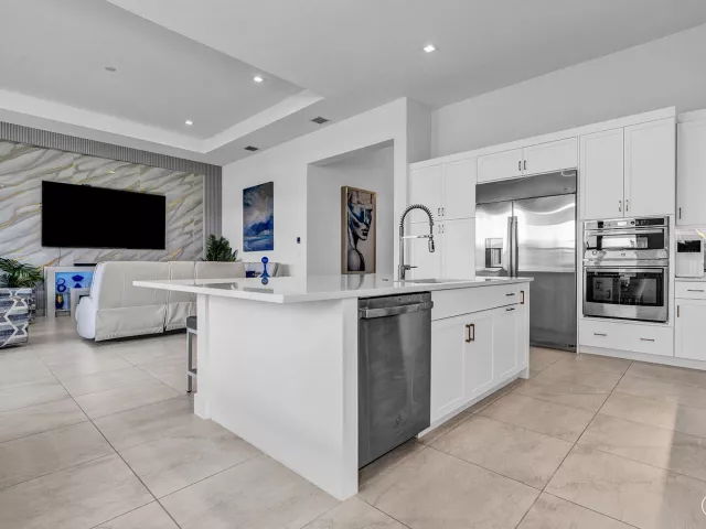 4-bedroom home for rent in Boca Raton - 9524 Riverside Park Drive - MondialRealty