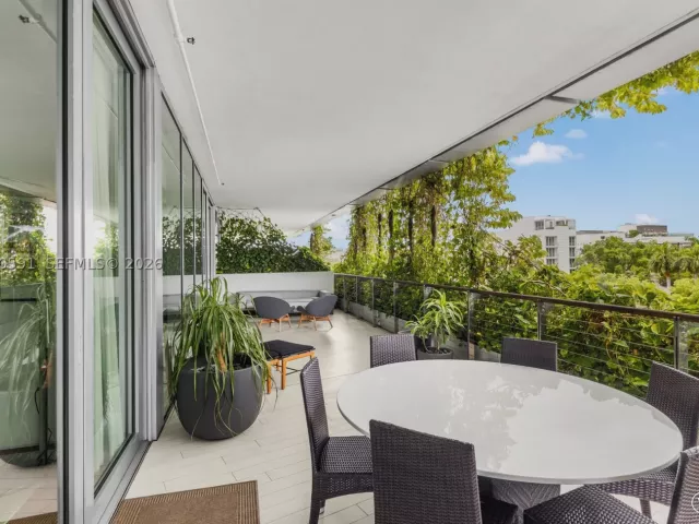 2-bedroom condo for sale in Miami Beach - 1300 Monad Ter 3E - MondialRealty