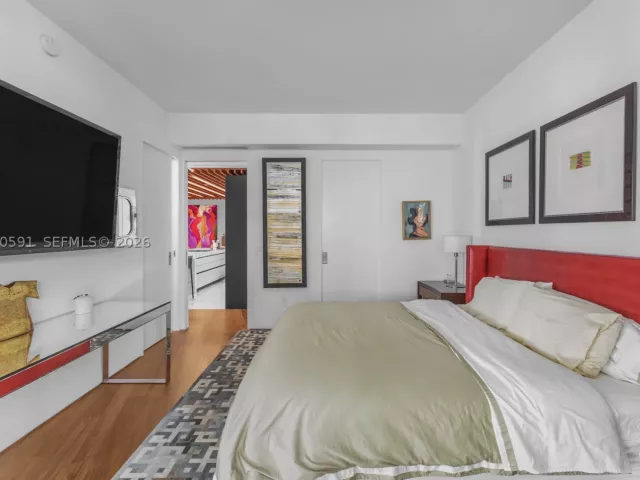 2-bedroom condo for sale in Miami Beach - 1300 Monad Ter 3E - MondialRealty