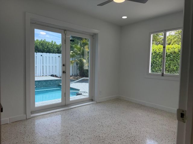 4-bedroom home for rent in Delray Beach - 204 S Seacrest Circle - MondialRealty