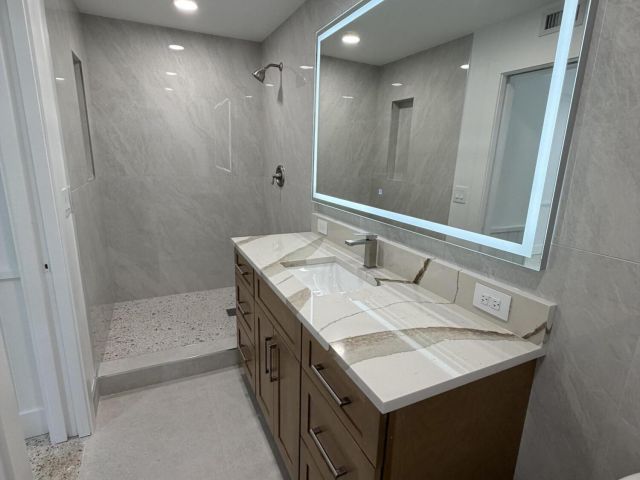 4-bedroom home for rent in Delray Beach - 204 S Seacrest Circle - MondialRealty
