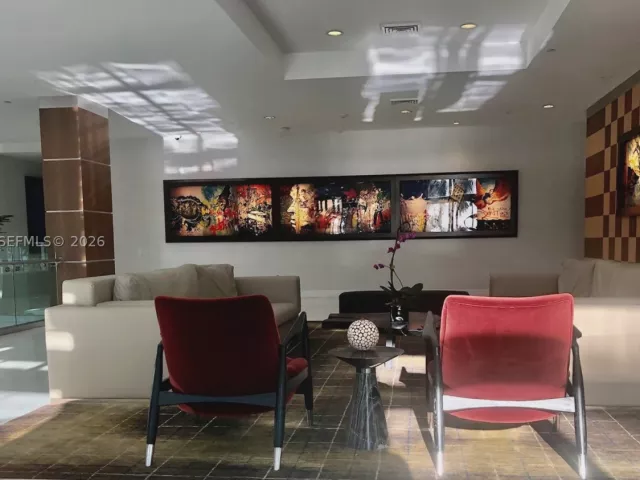 2-bedroom condo for rent in Miami - 1800 N Bayshore Dr 915 - MondialRealty