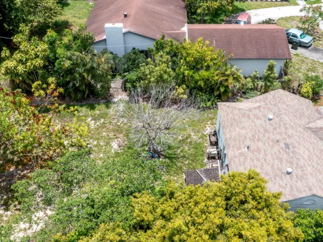 home for sale in Delray Beach - 229 SW 4th Avenue - MondialRealty