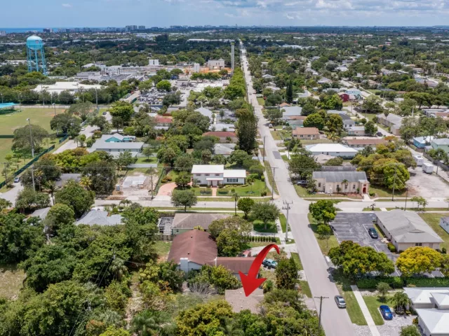 home for sale in Delray Beach - 229 SW 4th Avenue - MondialRealty
