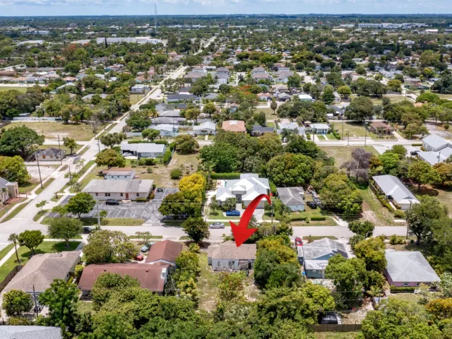home for sale in Delray Beach - 229 SW 4th Avenue - MondialRealty