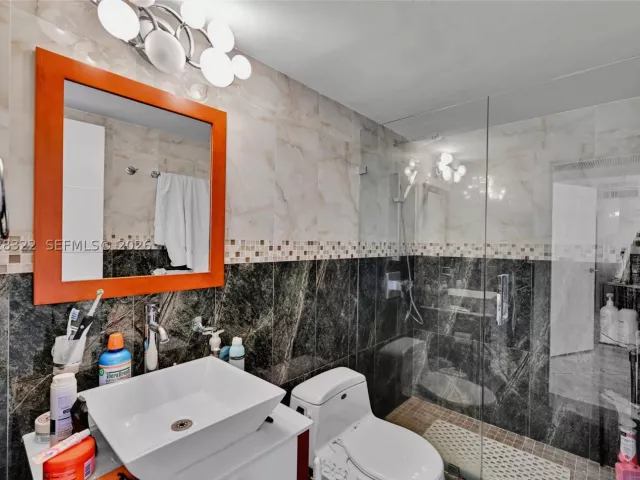2-bedroom condo for sale in Hallandale Beach - 2030 S Ocean Dr 2018 - MondialRealty