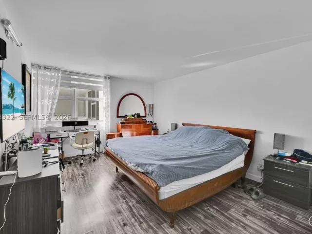 2-bedroom condo for sale in Hallandale Beach - 2030 S Ocean Dr 2018 - MondialRealty
