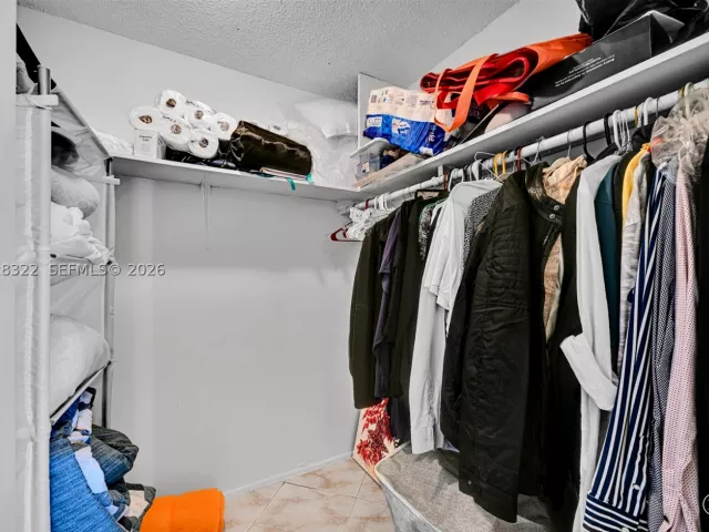 2-bedroom condo for sale in Hallandale Beach - 2030 S Ocean Dr 2018 - MondialRealty
