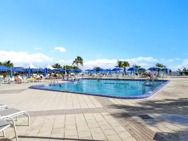 2-bedroom condo for sale in Hallandale Beach - 2030 S Ocean Dr 2018 - MondialRealty