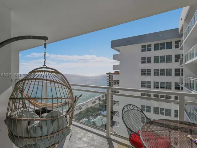 2-bedroom condo for sale in Hallandale Beach - 2030 S Ocean Dr 2018 - MondialRealty