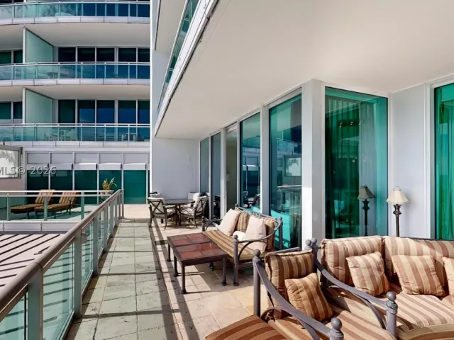 3-bedroom condo for rent in Bal Harbour - 10295 Collins Ave 205 - MondialRealty