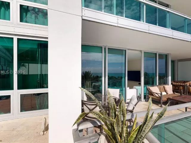 3-bedroom condo for rent in Bal Harbour - 10295 Collins Ave 205 - MondialRealty