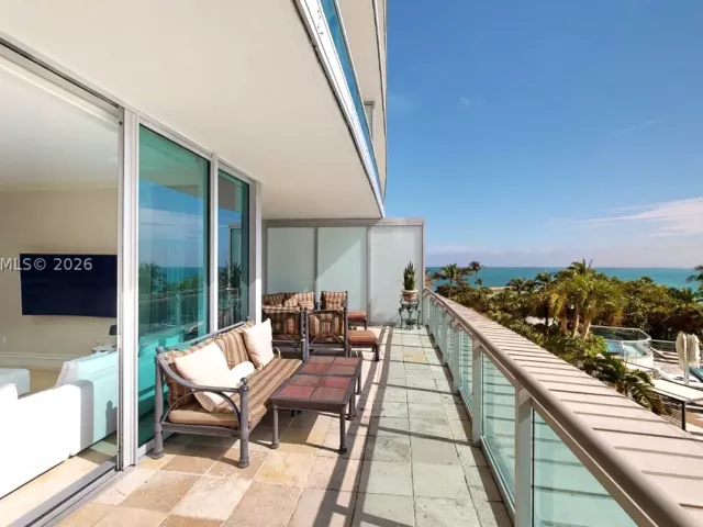 3-bedroom condo for rent in Bal Harbour - 10295 Collins Ave 205 - MondialRealty