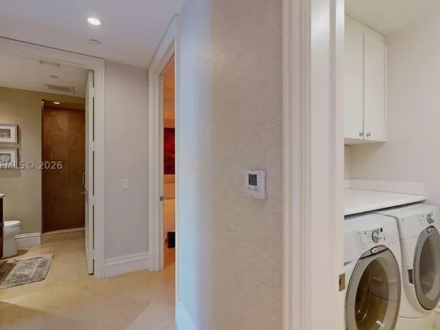 3-bedroom condo for rent in Bal Harbour - 10295 Collins Ave 205 - MondialRealty