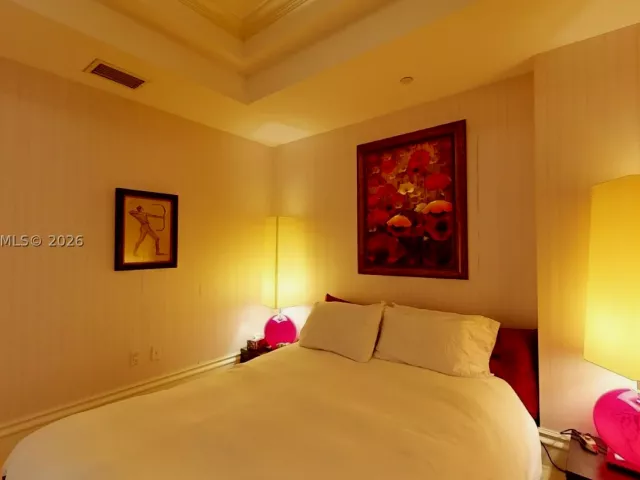 3-bedroom condo for rent in Bal Harbour - 10295 Collins Ave 205 - MondialRealty