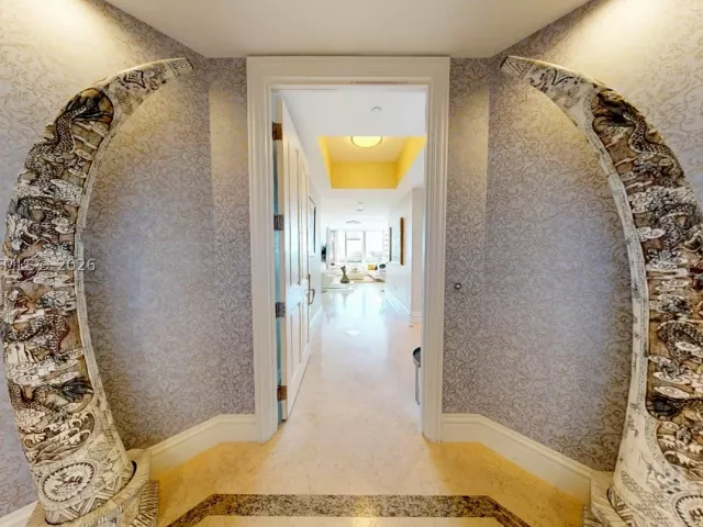 3-bedroom condo for rent in Bal Harbour - 10295 Collins Ave 205 - MondialRealty