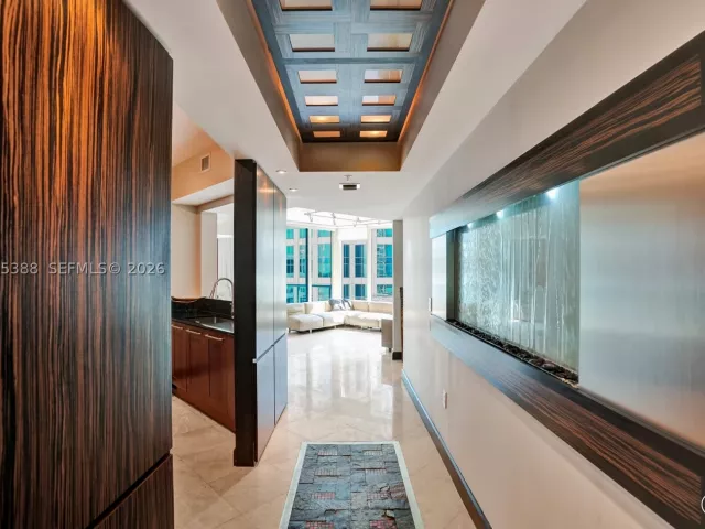 2-bedroom condo for sale in Fort Lauderdale - 333 Las Olas Way 1608 - MondialRealty