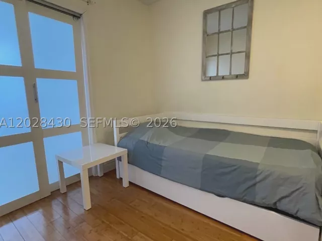 2-bedroom condo for rent in Hollywood - 3725 S Ocean Dr 1219 - MondialRealty