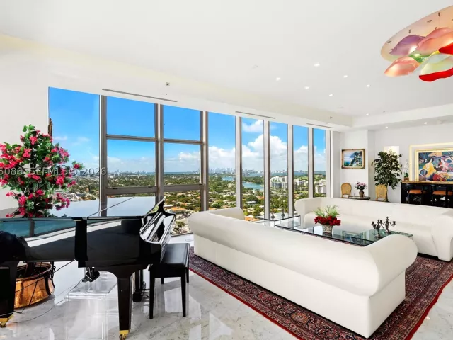 3-bedroom condo for sale in Bal Harbour - 9701 Collins Ave 2001S - MondialRealty