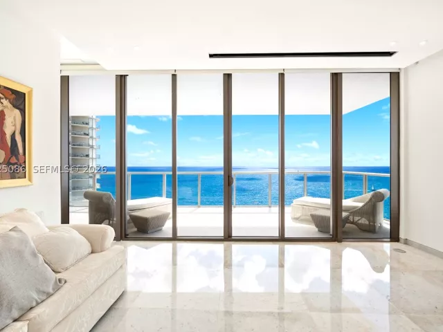 3-bedroom condo for sale in Bal Harbour - 9701 Collins Ave 2001S - MondialRealty