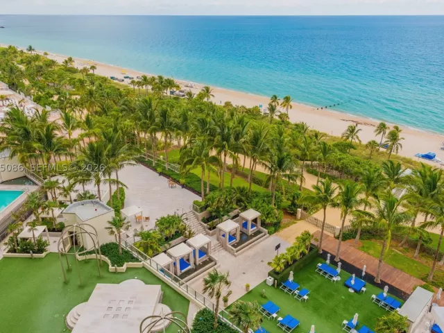 3-bedroom condo for sale in Bal Harbour - 9701 Collins Ave 2001S - MondialRealty