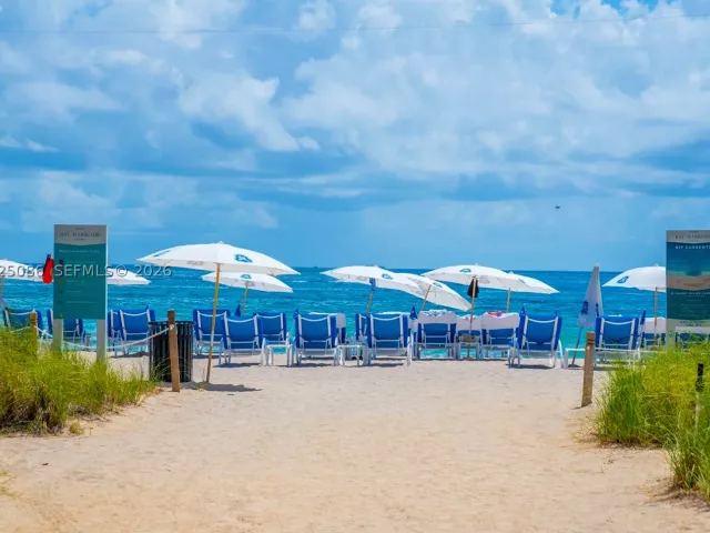 3-bedroom condo for sale in Bal Harbour - 9701 Collins Ave 2001S - MondialRealty