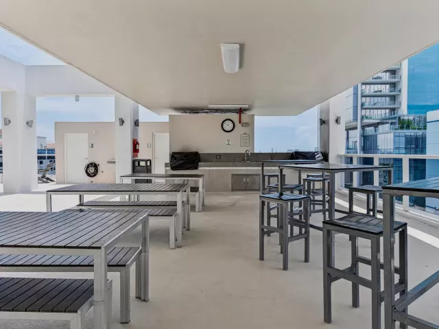 3-bedroom condo for rent in Miami - 600 NE 27th Street 1605 - MondialRealty